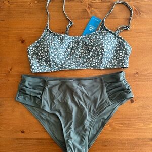 CUPSHE Dark Green Floral Bikini